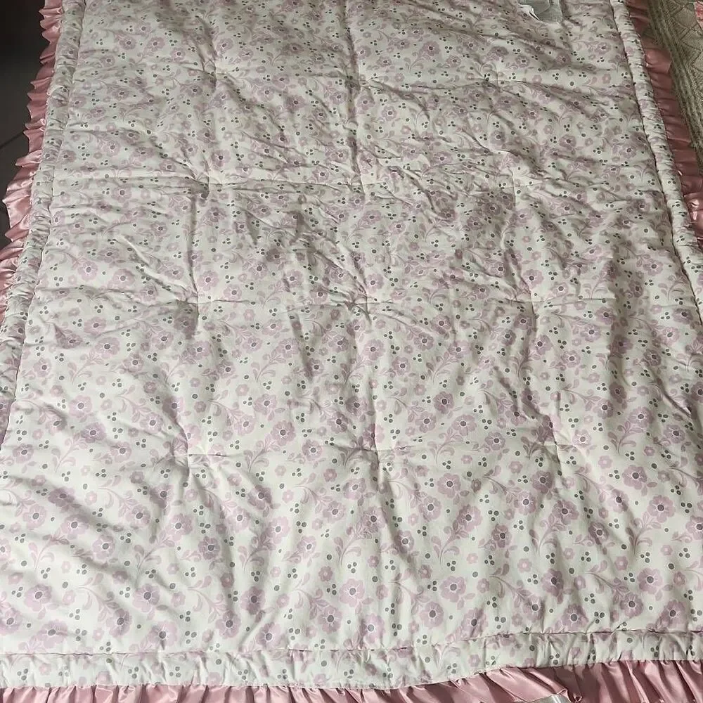 The Peanutshell bella pink patchwork baby quilt
